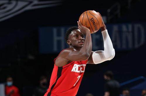 开云官网-合同即将到期!曝奥拉迪波或被火箭队再次交易